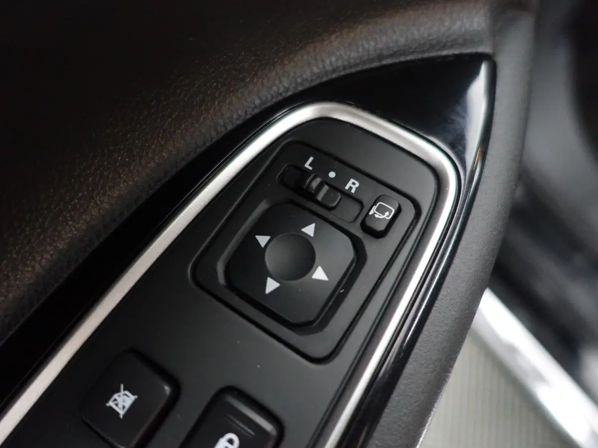 2.0 PHEV instyle+ Aut- Schuifdak, 360 Camera, Xenon Led, Stuur/Stoelverwarming, Ada Cruise