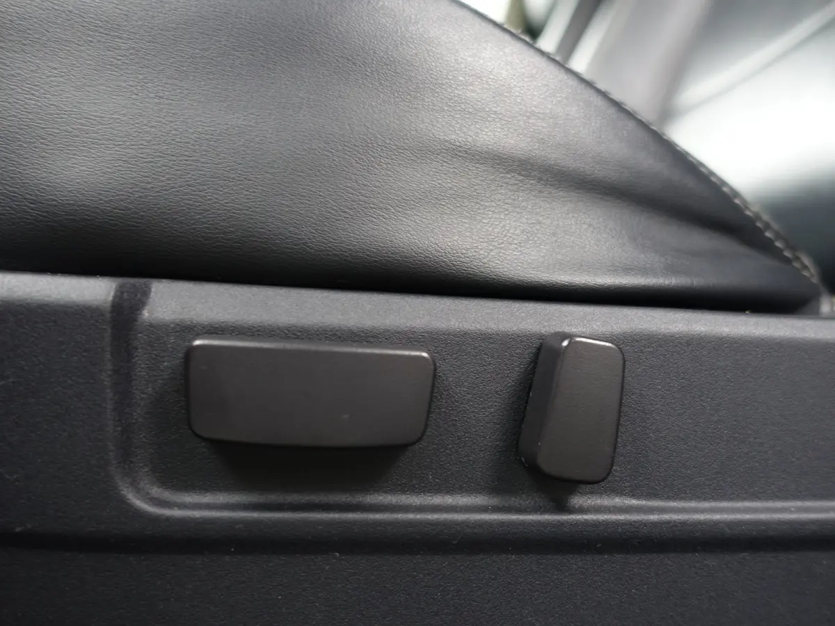 2.0 PHEV instyle+ Aut- Schuifdak, 360 Camera, Xenon Led, Stuur/Stoelverwarming, Ada Cruise