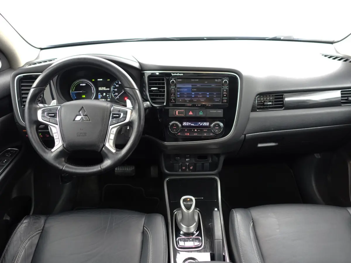 2.0 PHEV instyle+ Aut- Schuifdak, 360 Camera, Xenon Led, Stuur/Stoelverwarming, Ada Cruise