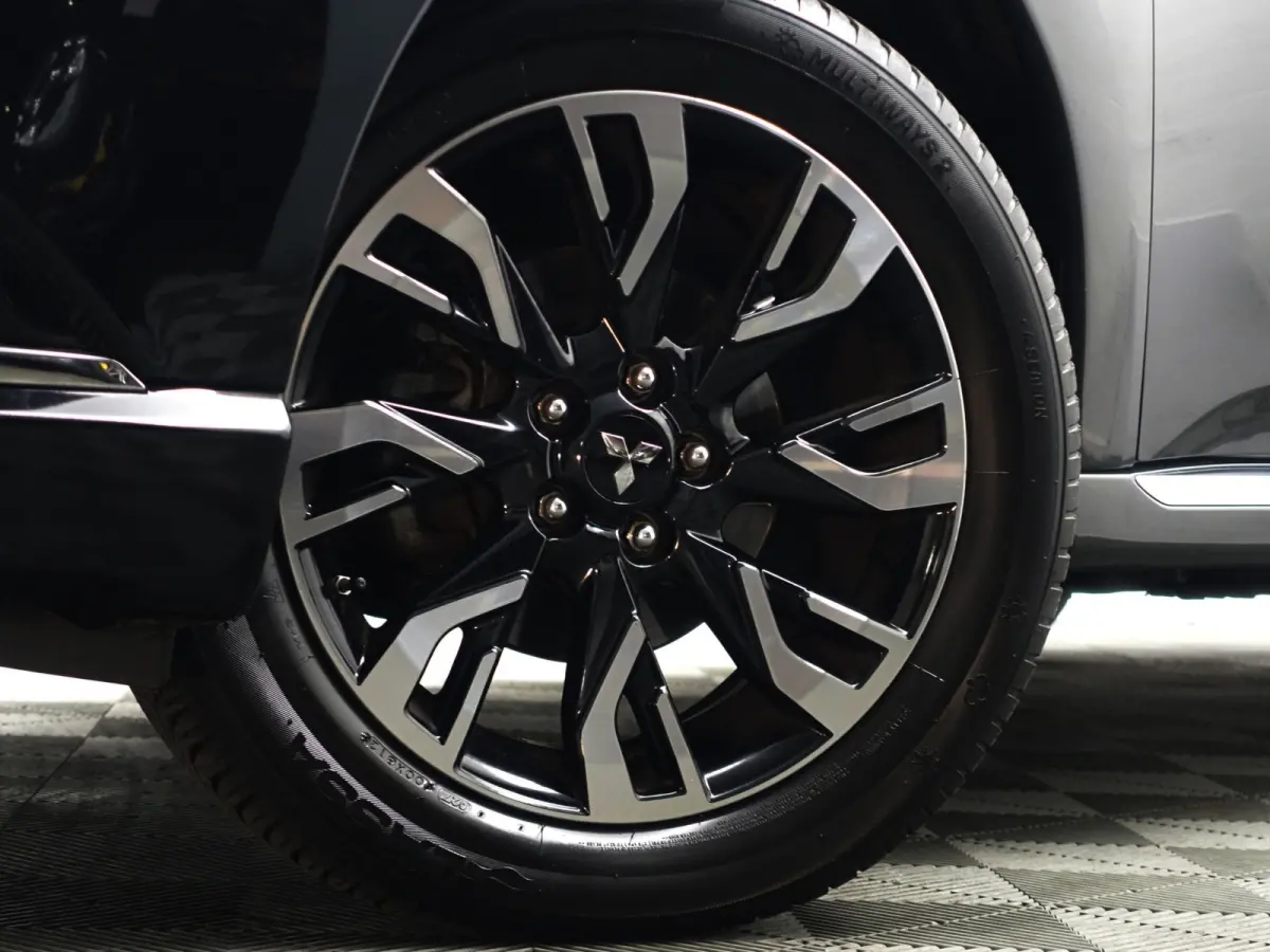 2.0 PHEV instyle+ Aut- Schuifdak, 360 Camera, Xenon Led, Stuur/Stoelverwarming, Ada Cruise