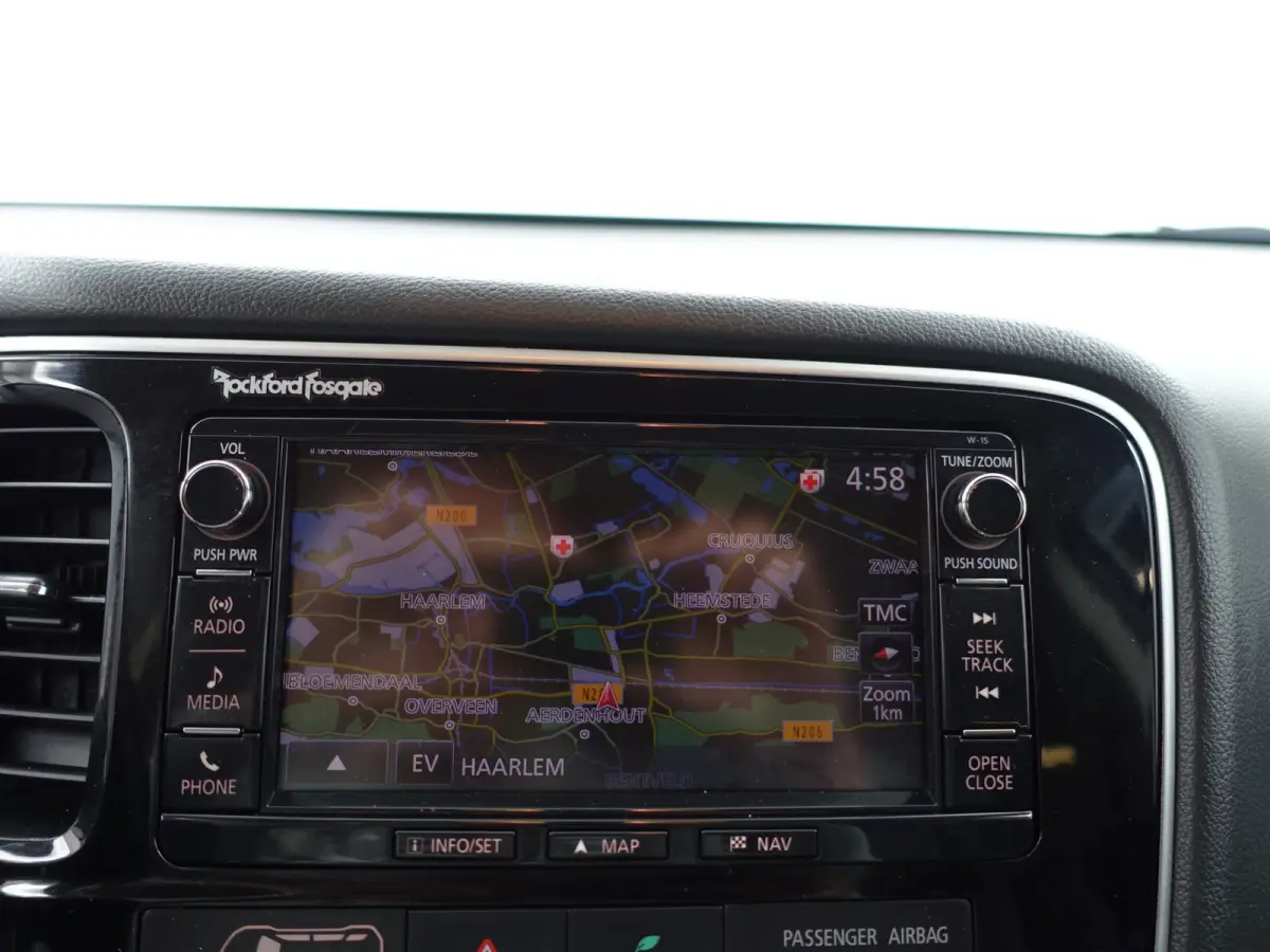 2.0 PHEV 4WD Instyle Aut- Camera, Xenon Led, Navi, Stoelverwarming, Park Assist