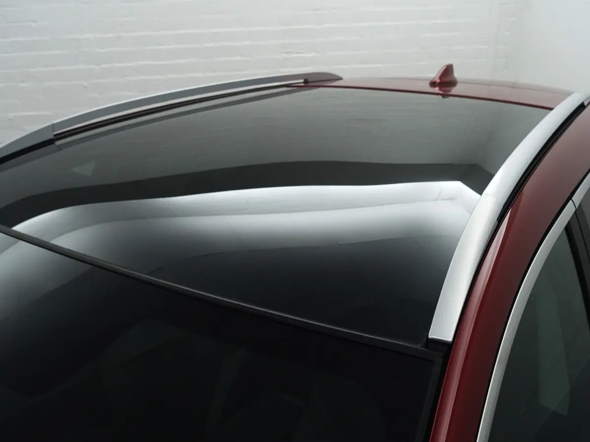 1.2 N-Connecta Aut- Panoramadak, Xenon Led, 360 Camera, Sfeerverlichting, Lane Assist, Privacy Glass