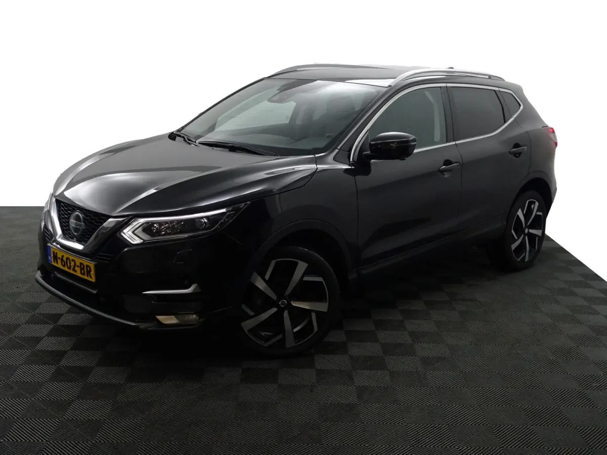 1.3 DIG-T Premium Edition Aut- NAP 56dkm, Design Leder, Panoramadak, 360 Camera, Trekhaak, Stoelverwarming