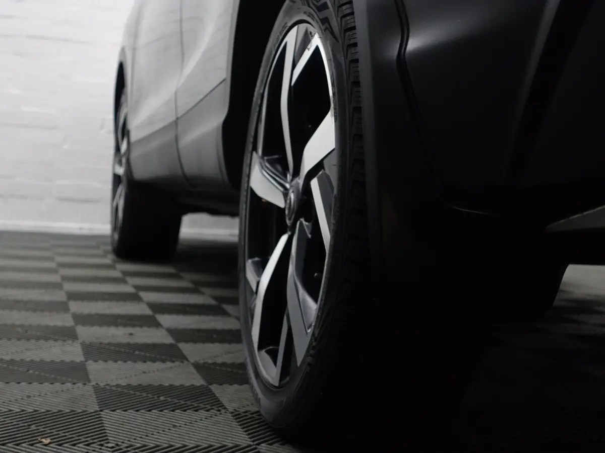 1.2 Tekna + Design Leder Interieur, Panoramadak, Xenon Led, Bose Audio, Memory, Sfeerverlichting