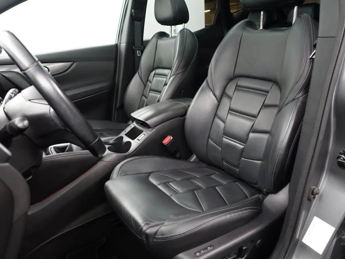 1.2 Tekna + Design Leder Interieur, Panoramadak, Xenon Led, Bose Audio, Memory, Sfeerverlichting