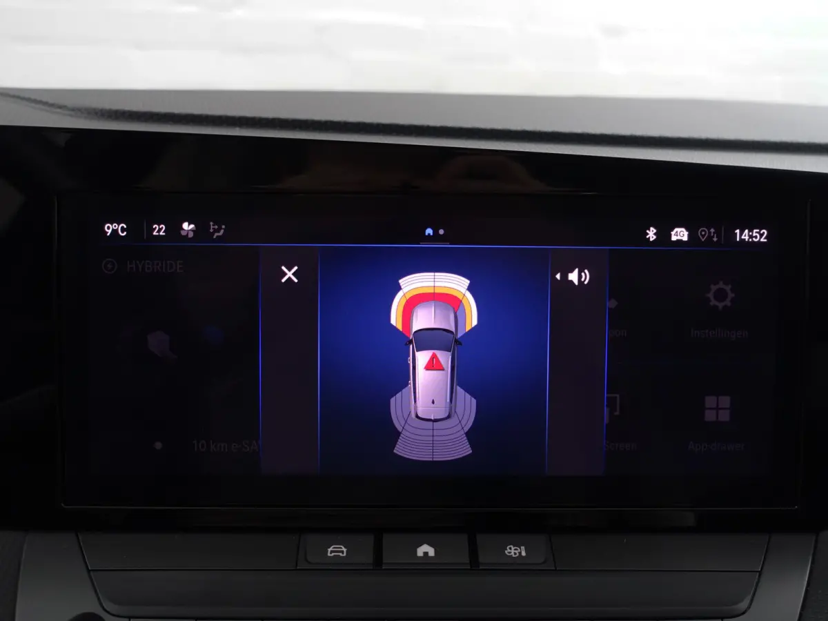 1.6 Turbo Hybrid Aut- Carplay, Android Auto, Privacy Glass, Dynamic Select, Park Assist, Virtual Cockpit