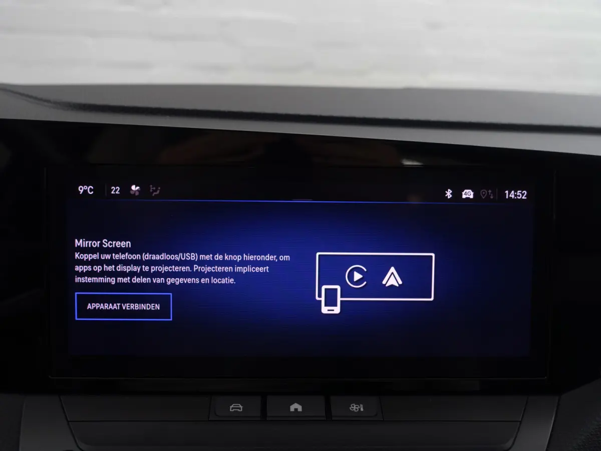1.6 Turbo Hybrid Aut- Carplay, Android Auto, Privacy Glass, Dynamic Select, Park Assist, Virtual Cockpit