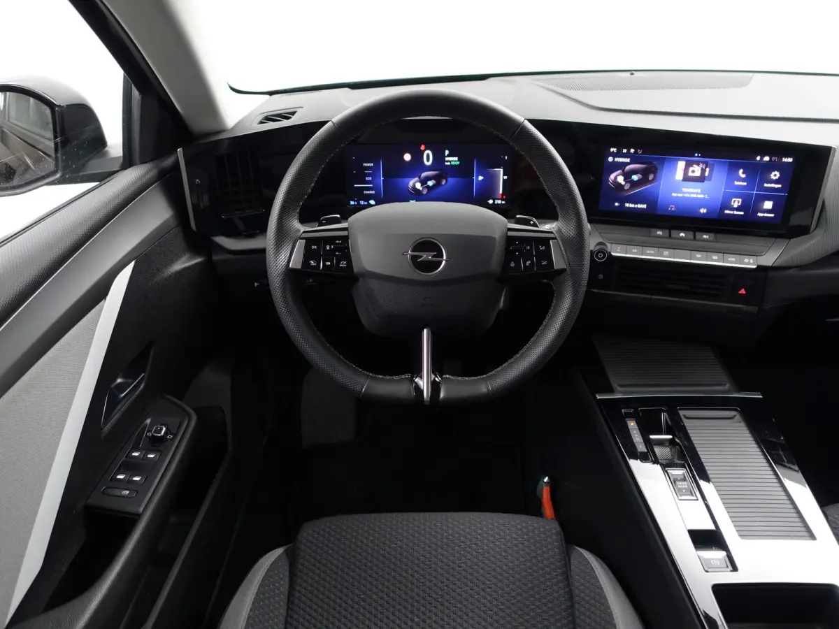 1.6 Turbo Hybrid Aut- Carplay, Android Auto, Privacy Glass, Dynamic Select, Park Assist, Virtual Cockpit