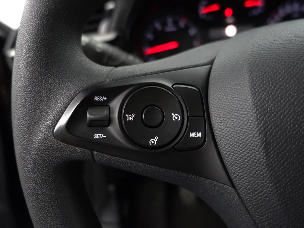 1.2 Edition- Park Assist, Lane Assist, Clima, Cruise, Privacy Glass, Comfort Interieur