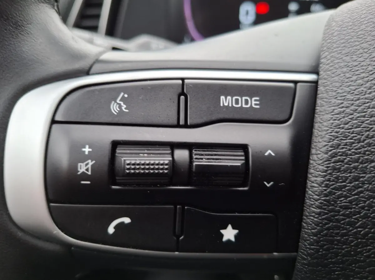 1.6 T-GDi MHEV Mild-Hybrid ComfortLine Camera Carplay