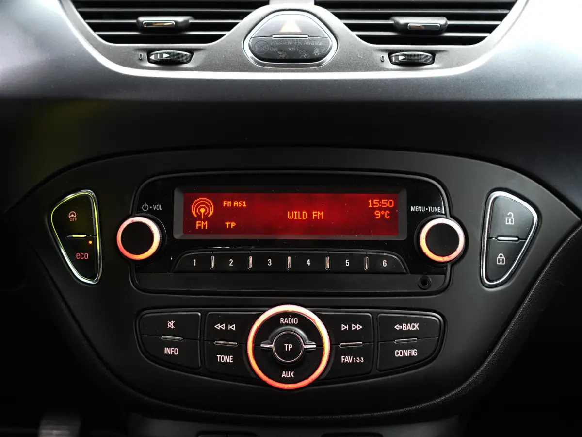 1.0 Turbo Edition- Clima, Cruise, Trekhaak, Design Interieur, Sport Pakket