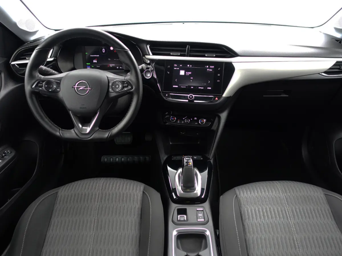 Ultimate 50 kWh Aut- Two Tone, Park Assist, Lane Assist, Dynamic Select, Virtual Cockpit, Clima