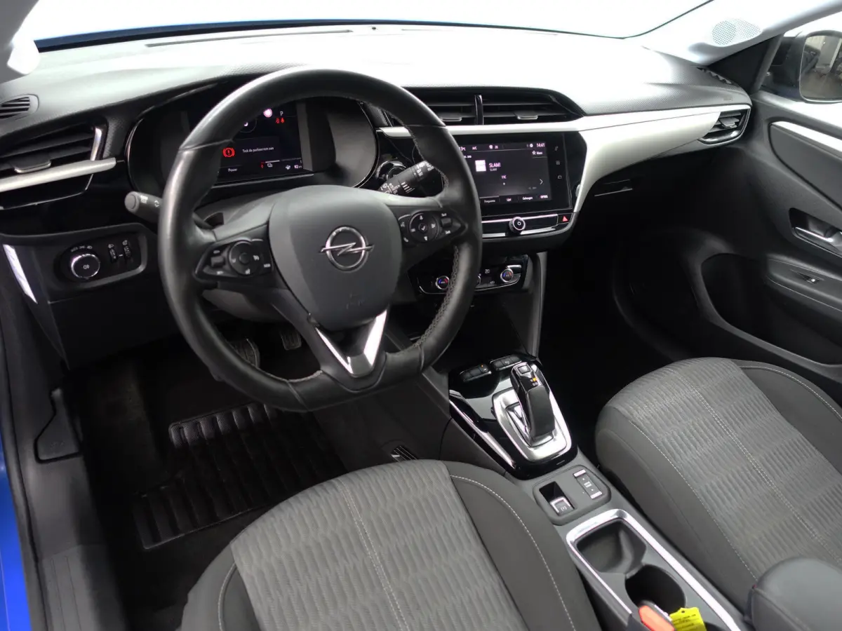 Ultimate 50 kWh Aut- Two Tone, Park Assist, Lane Assist, Dynamic Select, Virtual Cockpit, Clima
