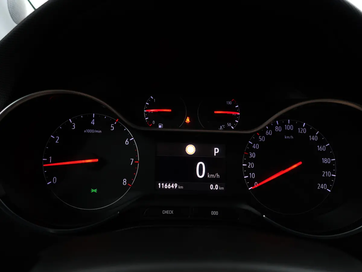 1.2 Turbo Innovation Aut- Carplay, Android Auto, Park Assist, Lane Assist, Navigatie, Xenon Led