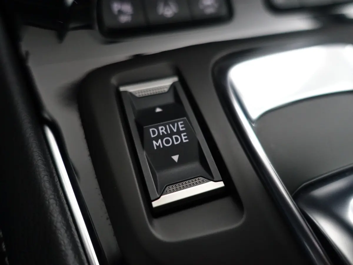 1.6 Turbo Plug-In Hybrid 4x4 GSe- Two Tone, Carplay, Android Auto, 360 Camera, Standkachel, Lane Assist