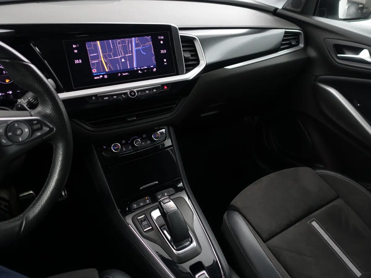 1.6 Turbo Plug-In Hybrid 4x4 GSe- Two Tone, Carplay, Android Auto, 360 Camera, Standkachel, Lane Assist