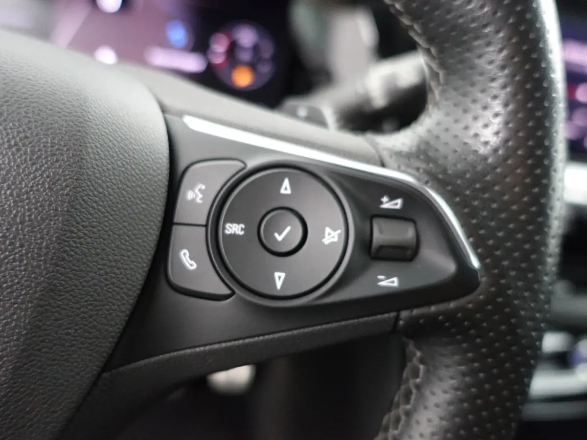 1.6 Turbo Plug-In Hybrid 4x4 GSe- Two Tone, Carplay, Android Auto, 360 Camera, Standkachel, Lane Assist
