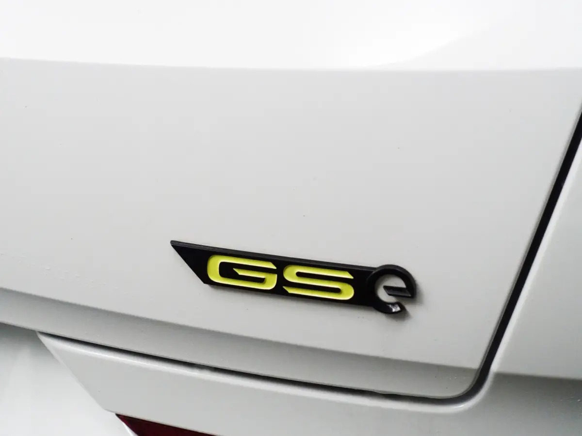 1.6 Turbo Plug-In Hybrid 4x4 GSe- Two Tone, Carplay, Android Auto, 360 Camera, Standkachel, Lane Assist