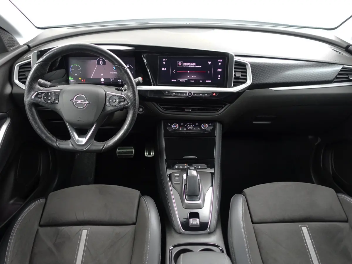 1.6 Turbo Plug-In Hybrid 4x4 GSe- Two Tone, Carplay, Android Auto, 360 Camera, Standkachel, Lane Assist