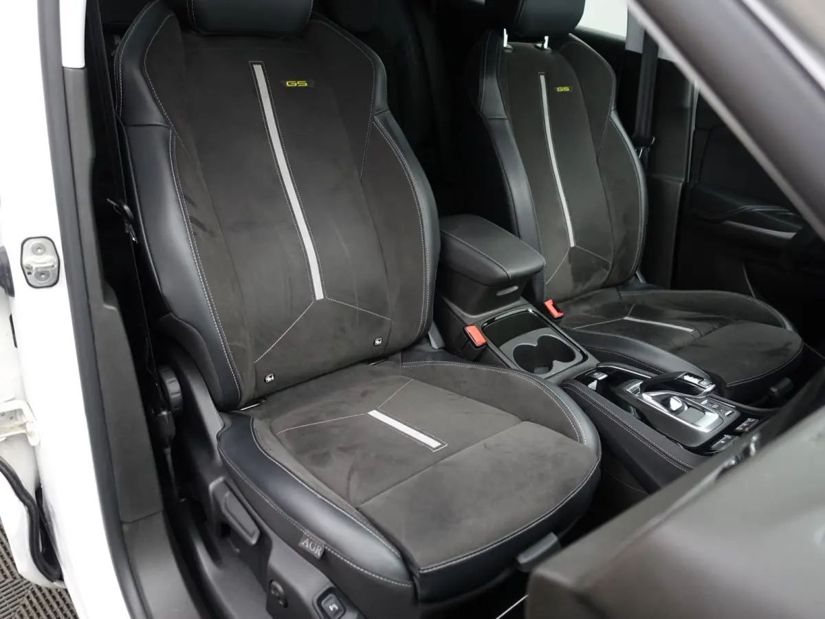 1.6 Turbo Plug-In Hybrid 4x4 GSe- Two Tone, Carplay, Android Auto, 360 Camera, Standkachel, Lane Assist