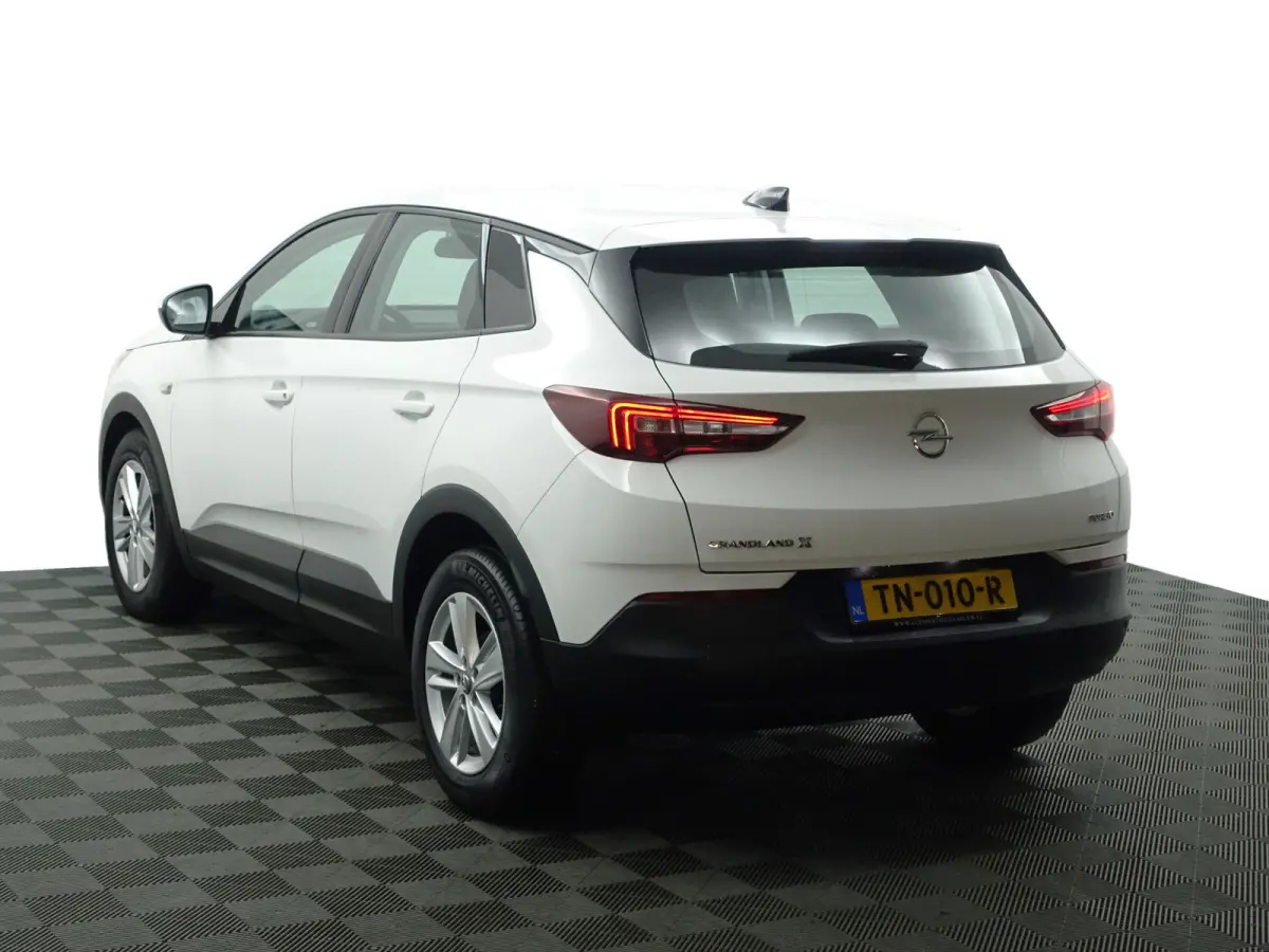 1.2 Turbo Business Executive- Carplay, Lane Assist, Park Assist, Navi, Cruise, Clima, Comfort Interieur