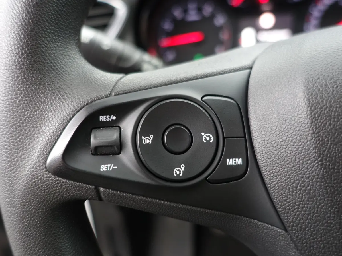 1.2 Turbo Business Executive- Carplay, Lane Assist, Park Assist, Navi, Cruise, Clima, Comfort Interieur