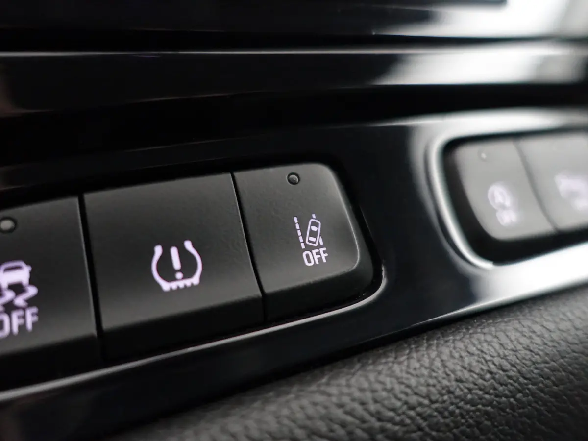 1.2 Turbo Business Executive- Carplay, Lane Assist, Park Assist, Navi, Cruise, Clima, Comfort Interieur