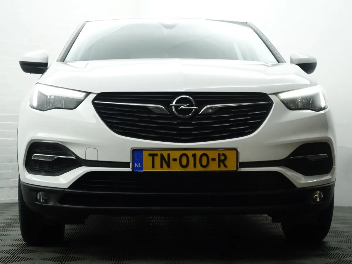1.2 Turbo Business Executive- Carplay, Lane Assist, Park Assist, Navi, Cruise, Clima, Comfort Interieur