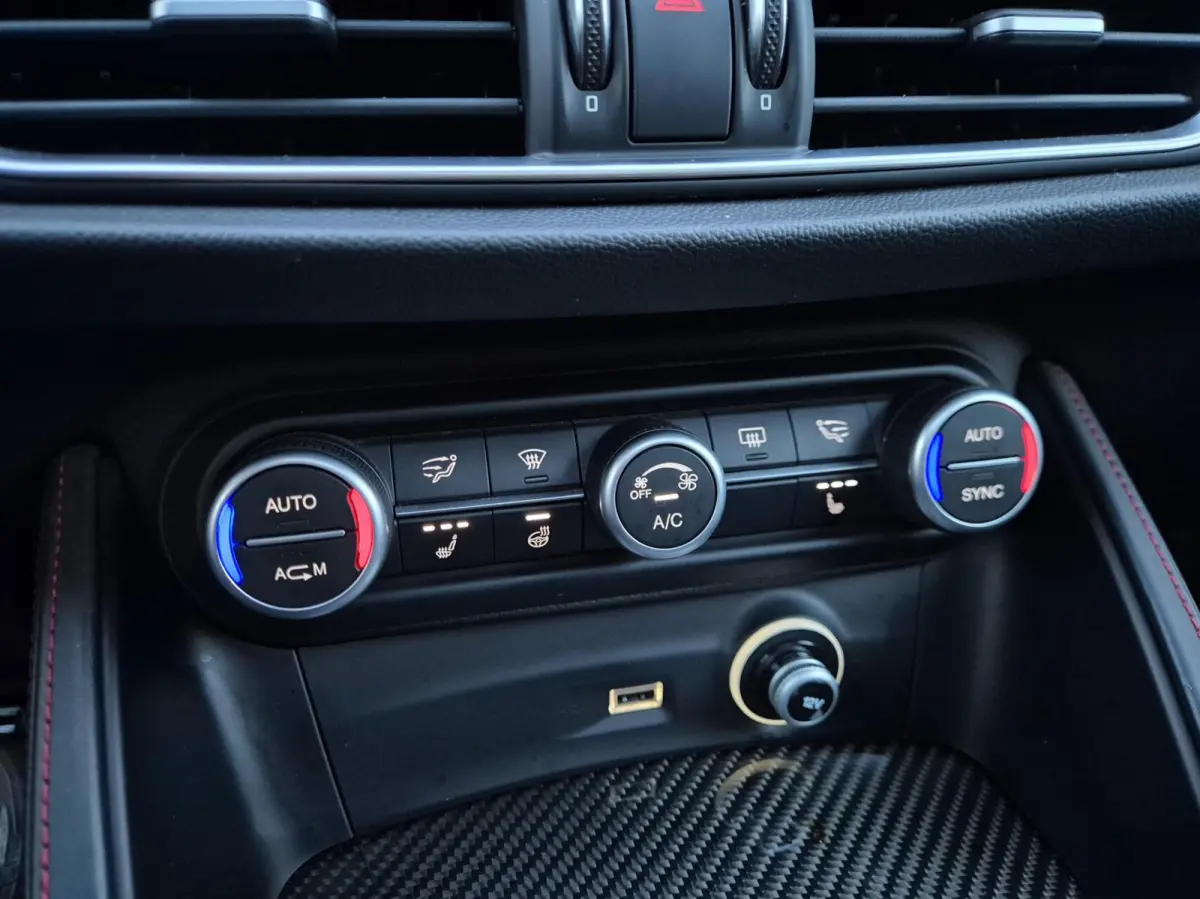 2.9 V6 AWD Quadrifoglio 560PK/Pano/Harman/ACC/Carbon/Btw