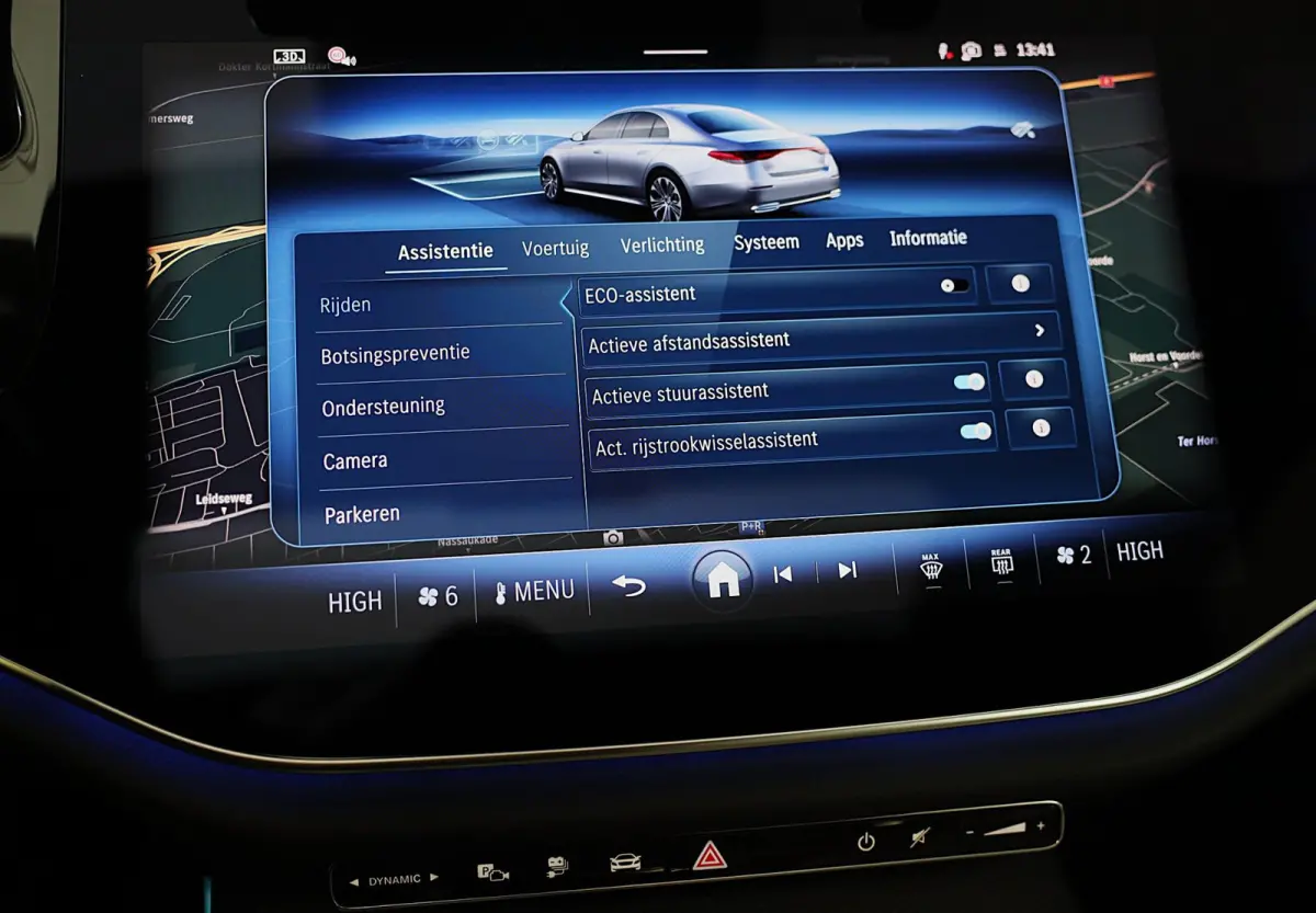 300 e AMG 53 Look / HYPERSCREEN / Massage / Burmester 4D / Head Up / 360 Camera / Acc / Open Pano / 20 Inch