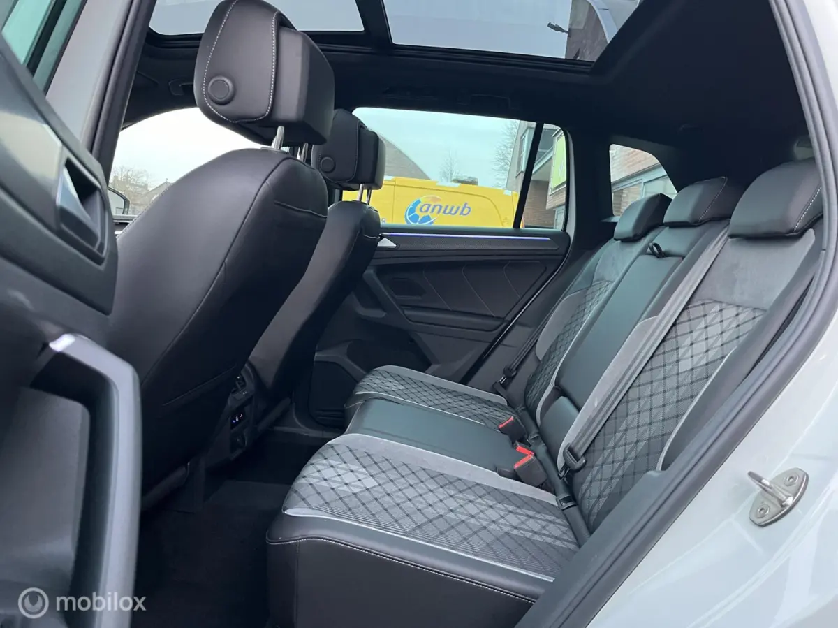 1.4 TSI eHybrid R-Line LED*PANO-DAK*TREKHAAK*