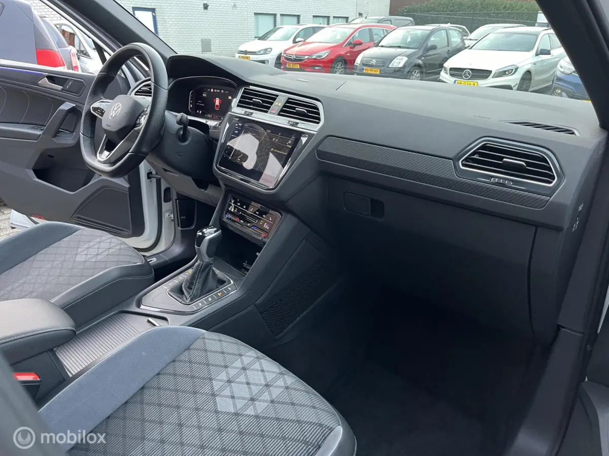 1.4 TSI eHybrid R-Line LED*PANO-DAK*TREKHAAK*