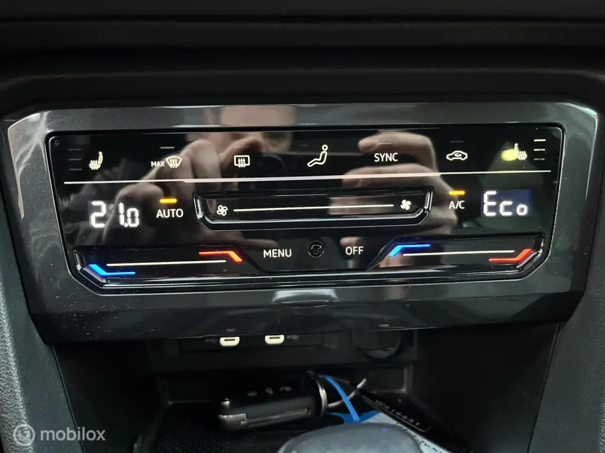 1.4 TSI eHybrid R-Line LED*PANO-DAK*TREKHAAK*
