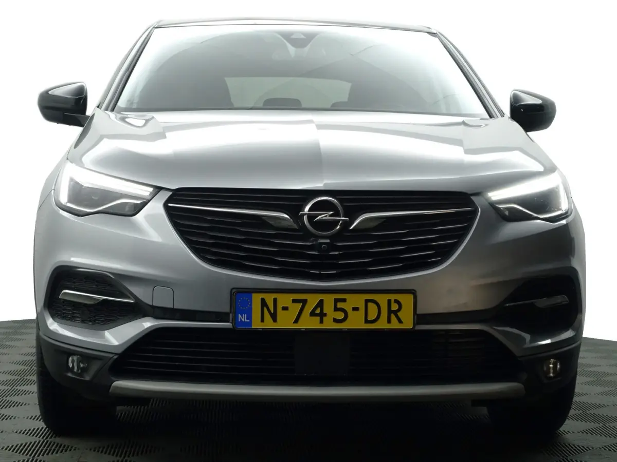 1.2 Turbo Business Elegance Aut- Two Tone, CarPlay, 360 Camera, Sfeerverlichting, Ada Cruise, Xenon Led
