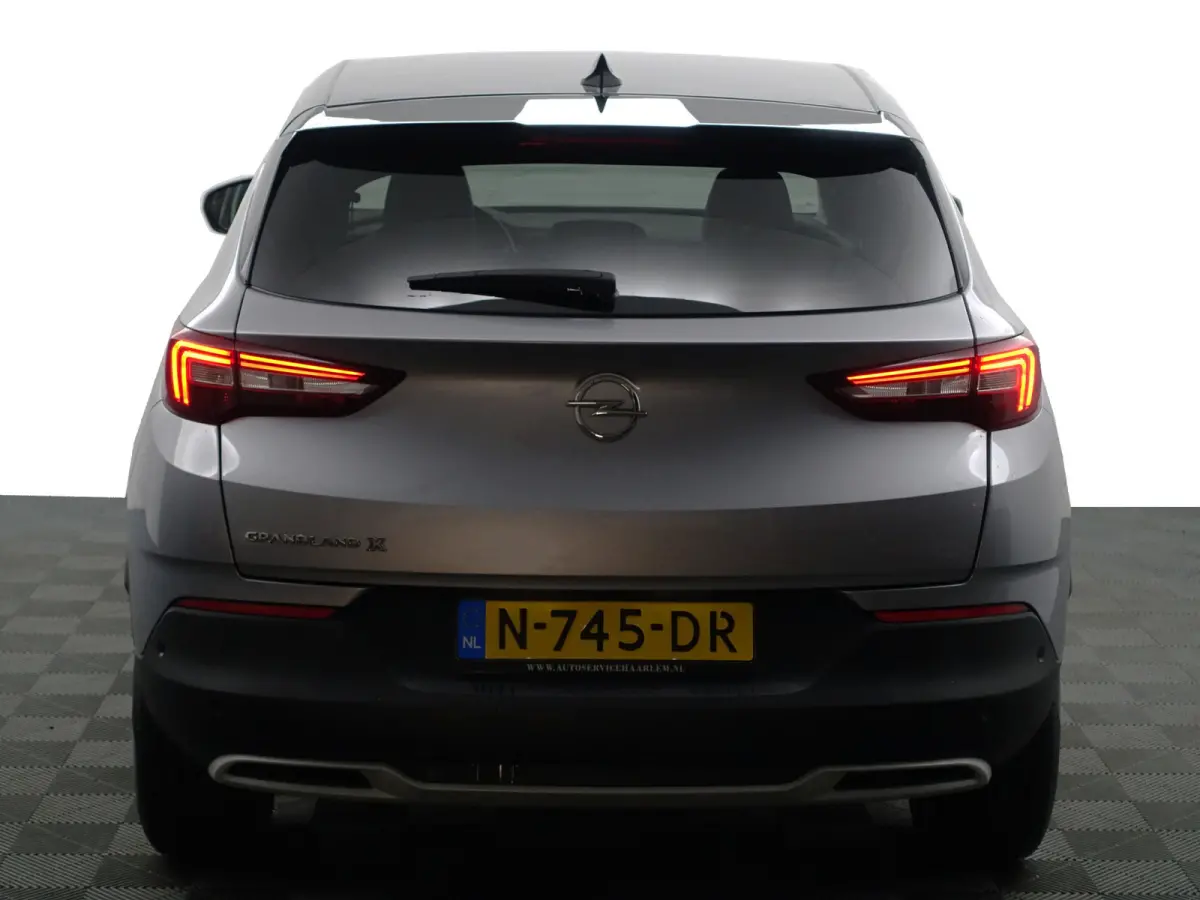 1.2 Turbo Business Elegance Aut- Two Tone, CarPlay, 360 Camera, Sfeerverlichting, Ada Cruise, Xenon Led