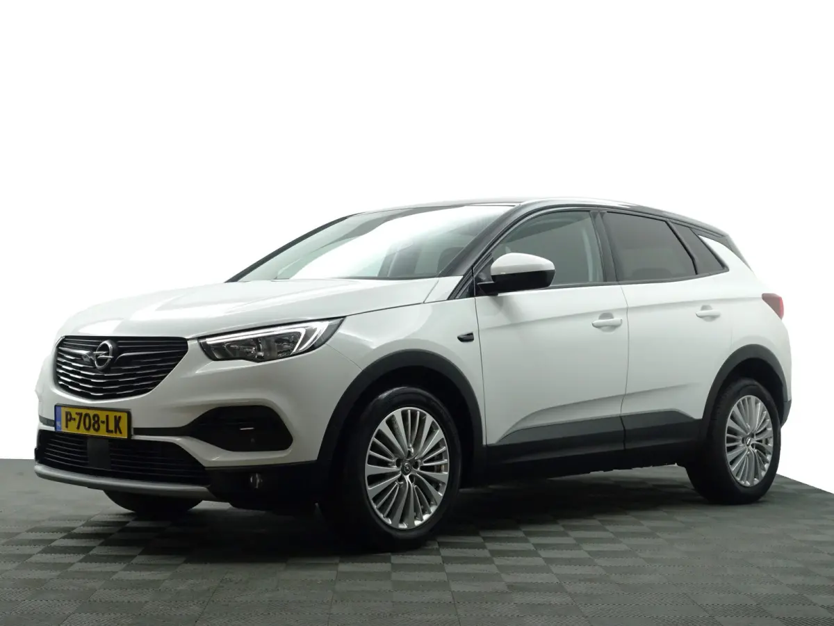 1.2 Turbo Ultimate Aut- Two Tone, Carplay, Park Assist, Lane Assist, Sfeerverlichting, Led, Sport Interieur
