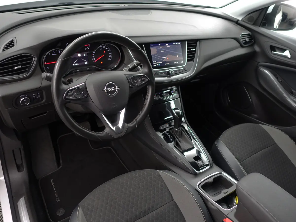 1.2 Turbo Ultimate Aut- Two Tone, Carplay, Park Assist, Lane Assist, Sfeerverlichting, Led, Sport Interieur
