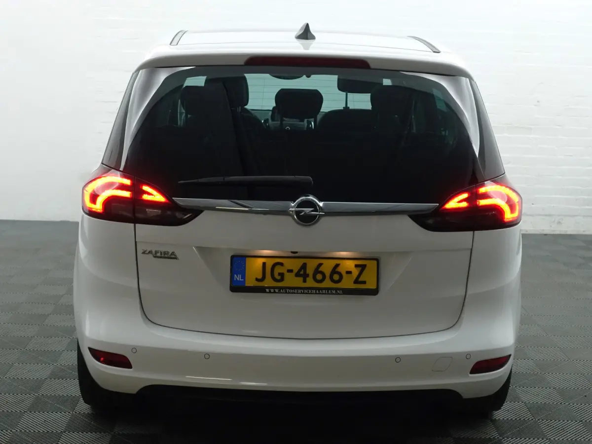 Tourer 1.4 Innovation OPC- 7 Pers, Panoramadak, Xenon Led, Stuur/Stoelverwarming, Camera, Sfeerverlichting, Sport Leder