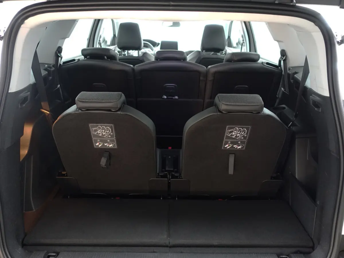 1.2 PureTech GT Line Aut- 7 Pers, CarPlay, Sfeerverlichting, Xenon Led, Ada Cruise, Keyless, Virtual Cockpit
