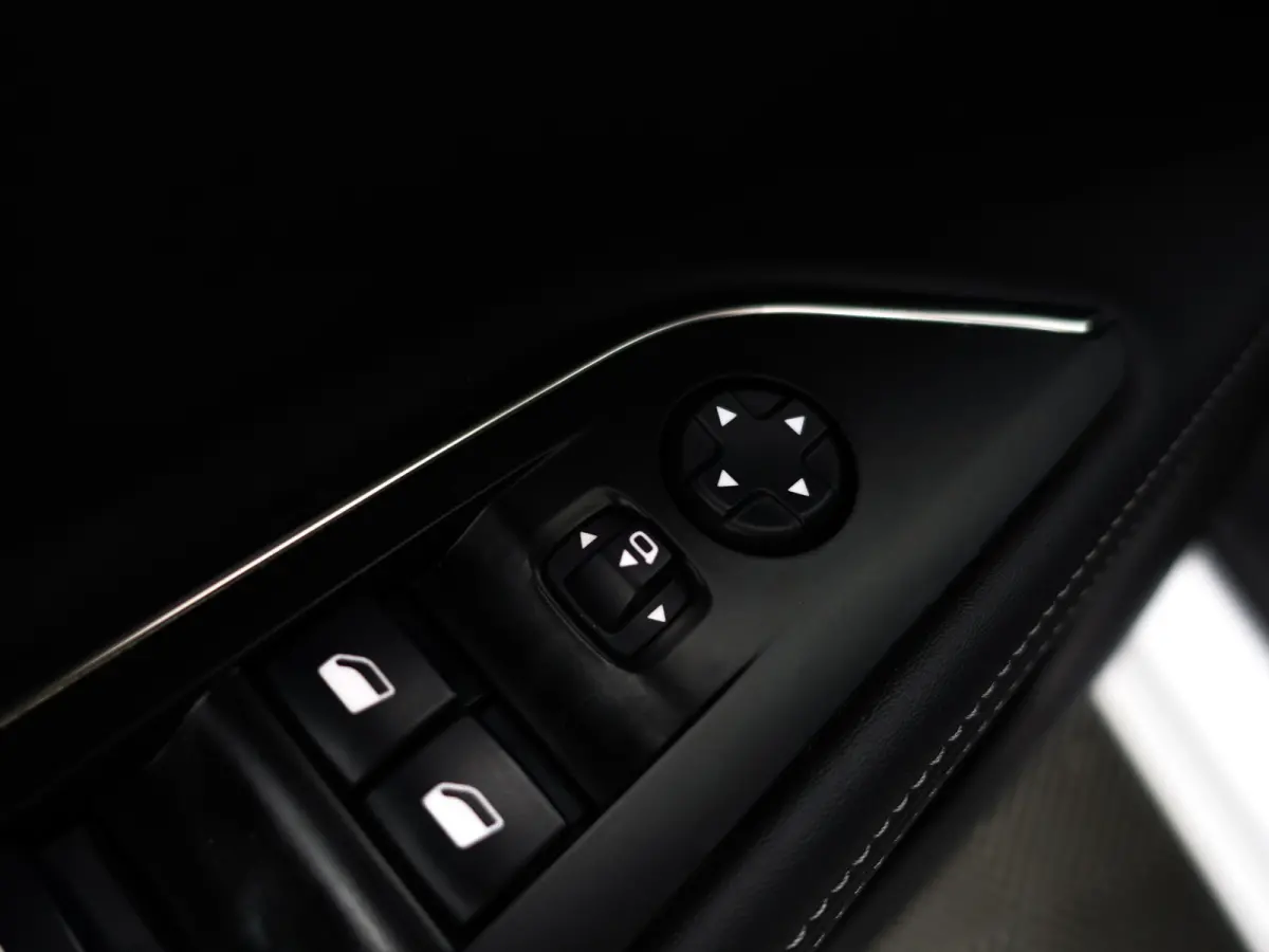1.2 PureTech GT Line Aut- 7 Pers, CarPlay, Sfeerverlichting, Xenon Led, Ada Cruise, Keyless, Virtual Cockpit