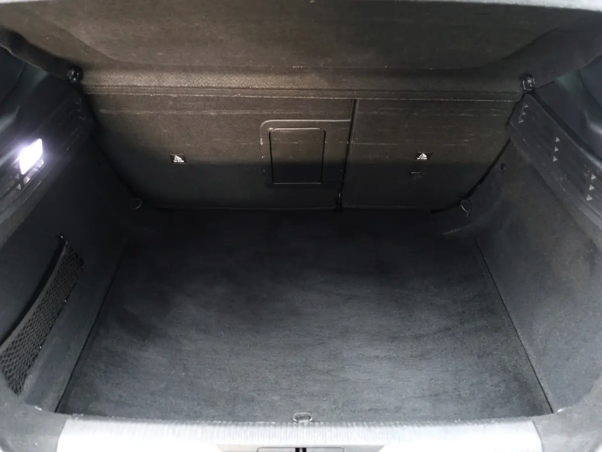 1.2 PureTech Allure Pack Business- 360 Camera, Carplay, Android Auto, Sfeerverlichting, Dual View, Virtual Cockpit