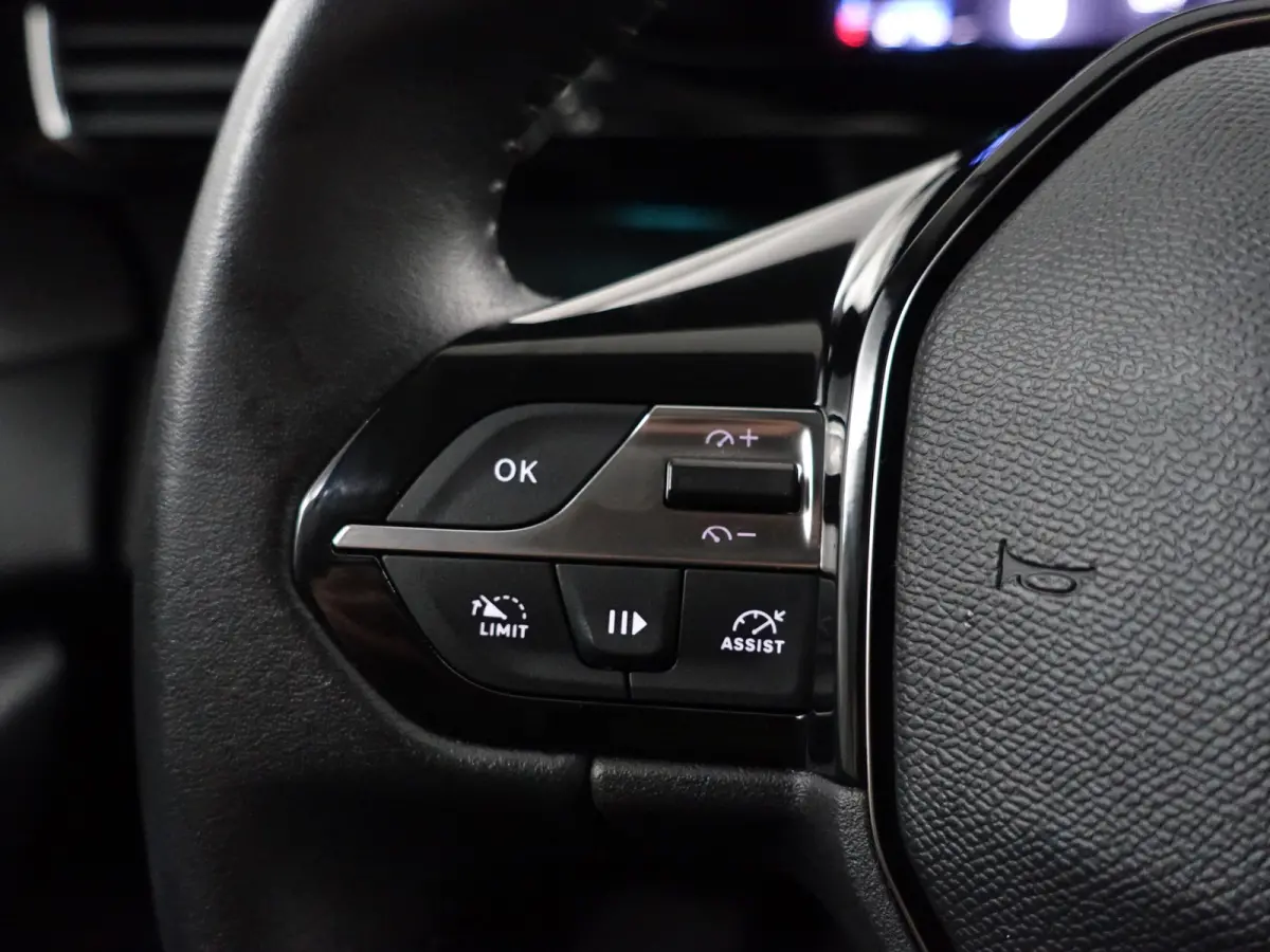 1.2 PureTech Allure Pack Business- 360 Camera, Carplay, Android Auto, Sfeerverlichting, Dual View, Virtual Cockpit