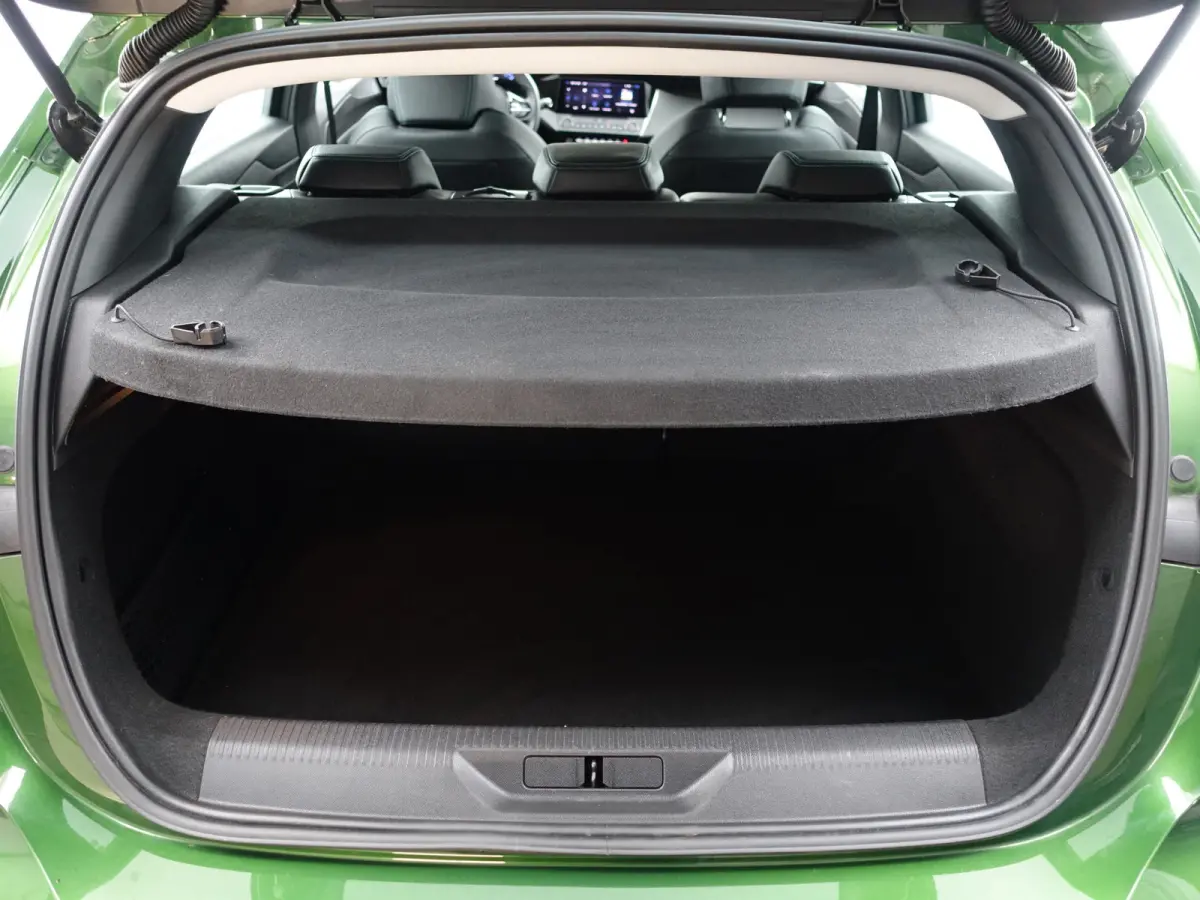 1.2 PureTech Active Pack Business- Carplay, Android Auto, Stoelverwarming, Comfort Pakket, Virtual cockpit
