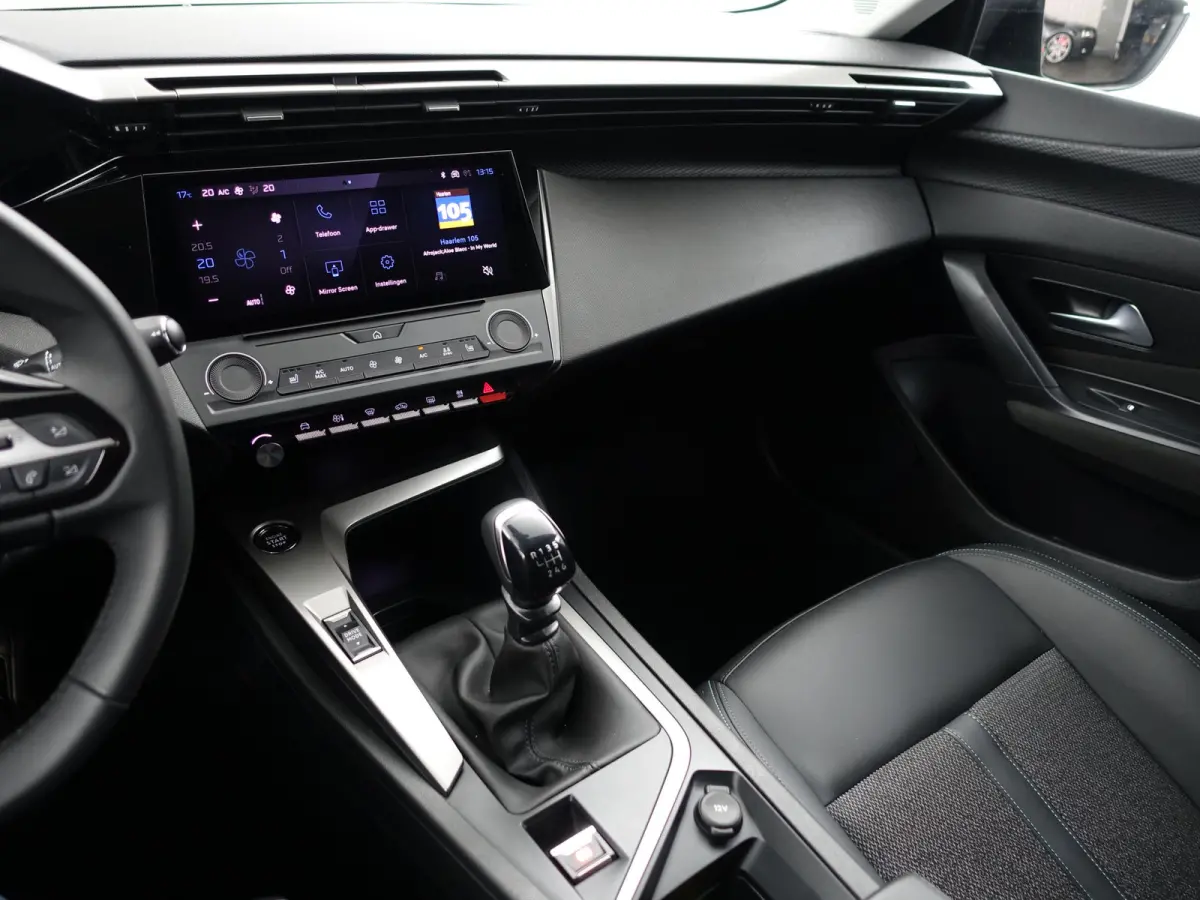 1.2 PureTech Active Pack Business- Carplay, Android Auto, Stoelverwarming, Comfort Pakket, Virtual cockpit