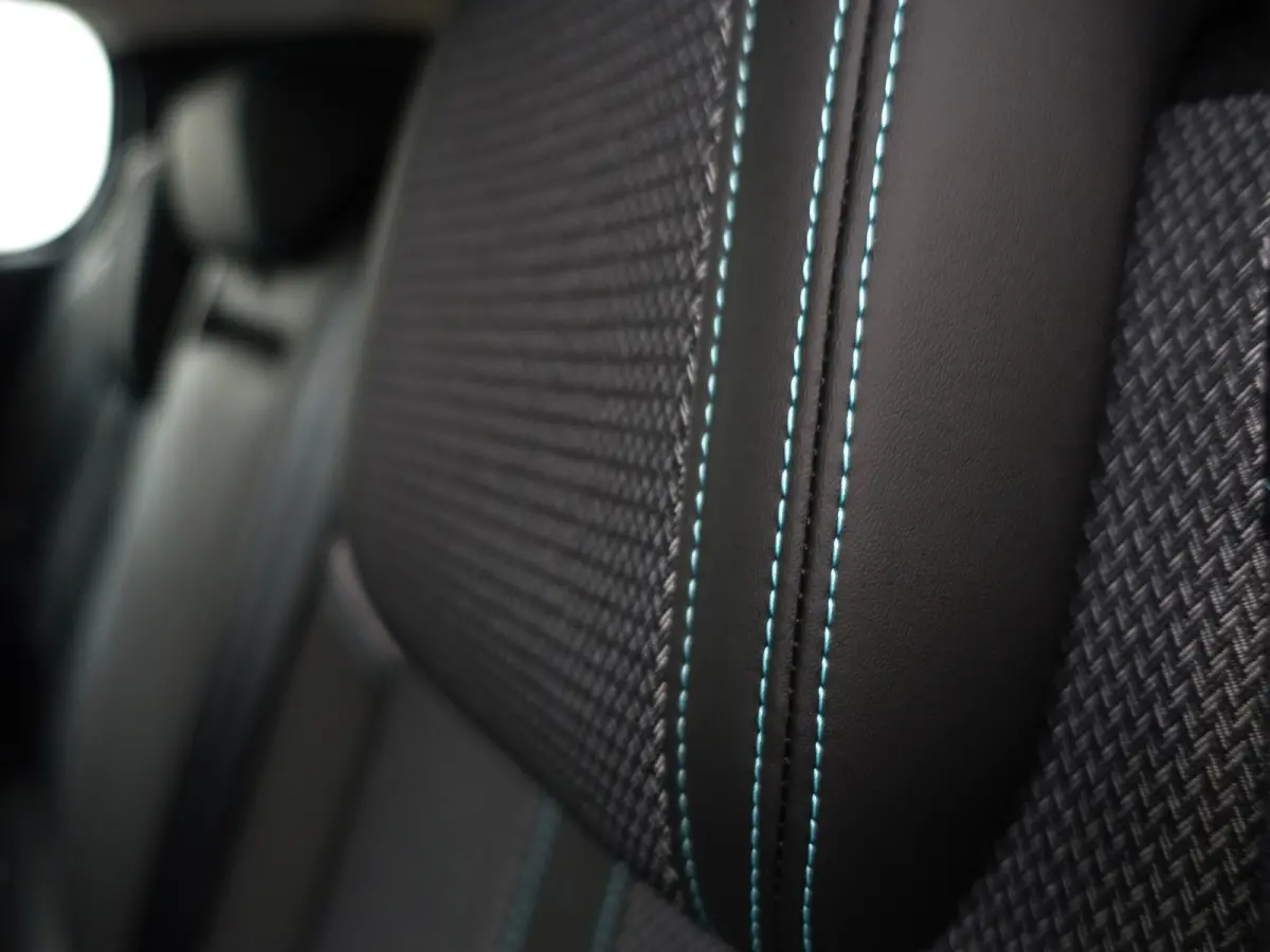 1.2 PureTech Active Pack Business- Carplay, Android Auto, Stoelverwarming, Comfort Pakket, Virtual cockpit