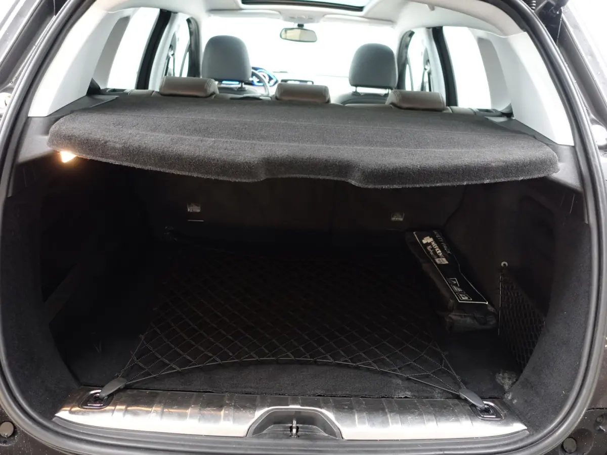 1.2 PureTech Féline- Panoramadak, Xenon Led, Dynamic Select, Trekhaak, Privacy Glass