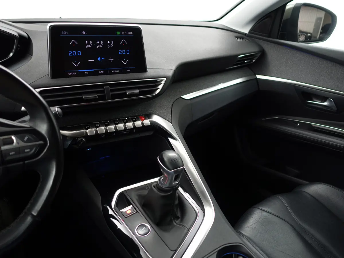 1.2 PureTech Allure- Sport Leder Interieur, Carplay, Android Auto, Sfeerverlichting, Xenon Led, 360 Camera