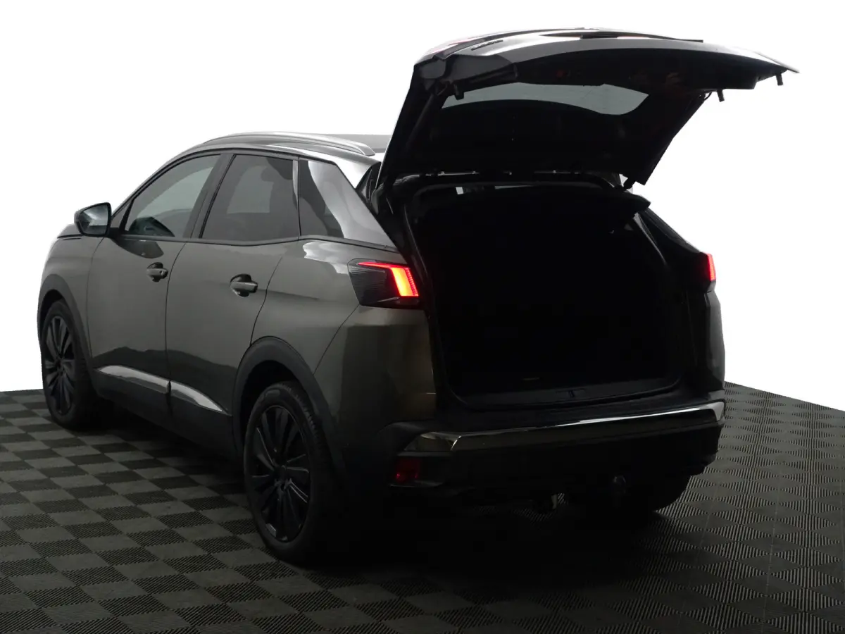1.2 PureTech Allure- Sport Leder Interieur, Carplay, Android Auto, Sfeerverlichting, Xenon Led, 360 Camera