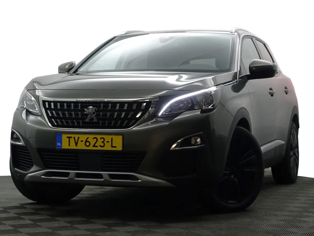 1.2 PureTech Allure- Sport Leder Interieur, Carplay, Android Auto, Sfeerverlichting, Xenon Led, 360 Camera