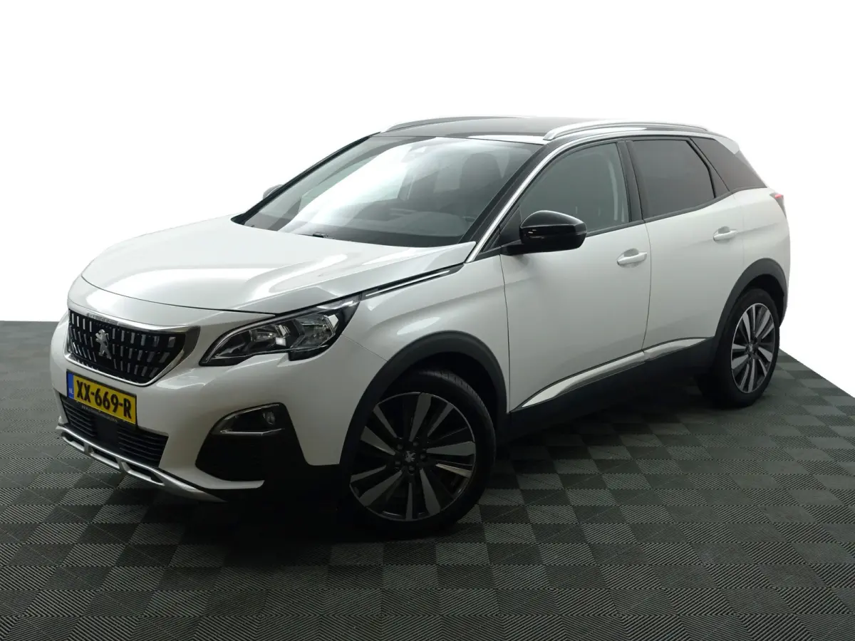 1.2 PureTech Allure Aut- Two Tone, Sport Leder Interieur, Carplay, Sfeerverlichting, 360 Camera, Ada Cruise